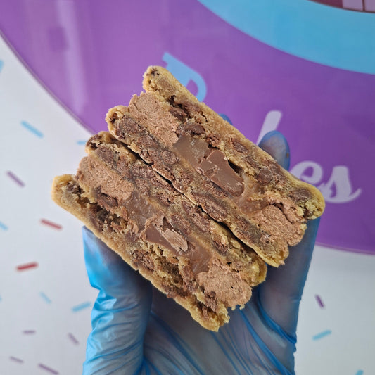 Galaxy Caramel Cookie Sandwich